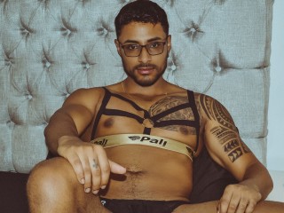 A young gay opens up his ass for a bareback fuck - PornDig